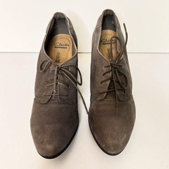 Clarks Araya Hale Gray Suede Lace-Up Block Heel Shootie - Picture 3 of 7